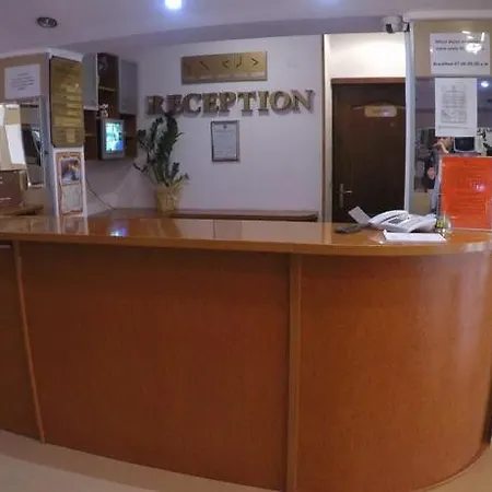 阿波罗尼亚酒店